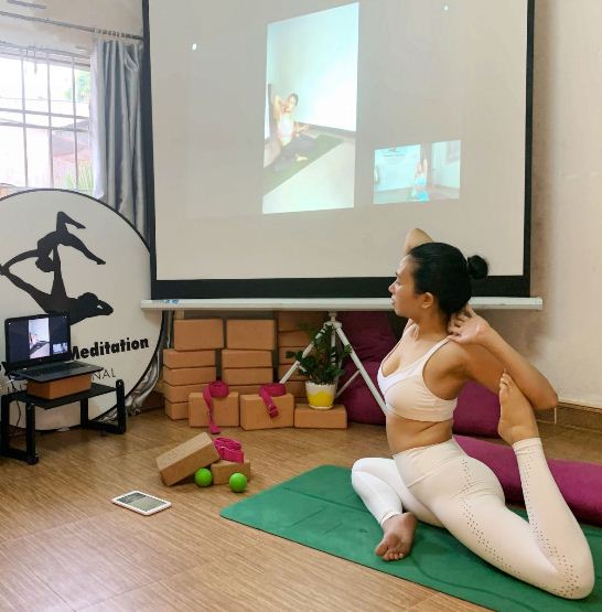 Chuyên gia bật mí cách tập luyện yoga tại nhà để tăng đề kháng phòng dịch bệnh